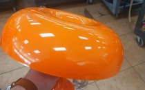 Mua chiếc đèn cũ giá rẻ, người đàn ông bất ngờ vớ được "báu vật"