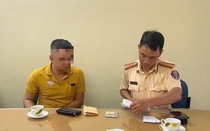 Xử phạt tài xế xe buýt cố tình mở cửa va vào xe máy chở trẻ nhỏ