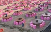 Nhà trai bày 100 mâm cưới đãi khách, cả làng không ai đến dự vì lý do này