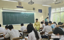 Có nên cấm sử dụng điện thoại trong trường học?