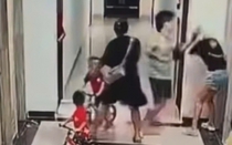 Xác minh vụ người đàn ông xăm trổ hành hung phụ nữ ở chung cư Hà Nội