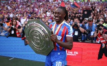 Phản ứng của Eze trước tin đồn gia nhập Arsenal, gây bão mạng