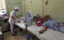 Ngộ độc khí từ hầm tàu, 2 ngư dân may mắn thoát chết