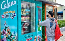 Nutifood tiên phong triển khai máy bán kem tự động