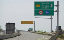 Chạy nước rút thần tốc giữa “nắng lửa” trên công trường cao tốc Hòa Liên - Túy Loan