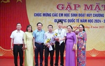 Nghệ An khen thưởng gần 260 triệu đồng cho nam sinh đạt 2 Huy chương Vàng Vật lý