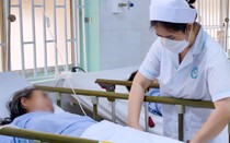 Cứu sống 2 vợ chồng nguy kịch vì ăn cá nóc