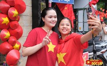 Bà xã của tuyển thủ Duy Mạnh ghi điểm trong mắt cộng đồng mạng