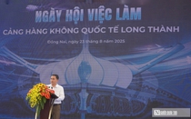 Hơn 10.000 người tham dự ngày hội việc làm sân bay Long Thành