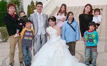 Xôn xao chuyện chàng trai 27 tuổi có 4 con, làm ông ngoại của 4 đứa cháu