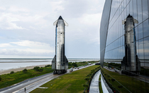 SpaceX hủy phóng thử tên lửa khổng lồ Starship vào phút chót