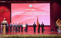 Ngành Ngoại giao đón nhận Huân chương Lao động hạng Nhất