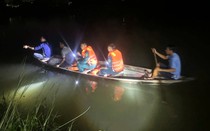 Bé gái 3 tuổi mất tích bí ẩn khi thăm vườn cùng bà