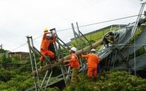Bộ Công Thương yêu cầu khẩn trương cấp điện trở lại vùng ảnh hưởng do bão Kajiki