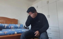 Đưa 3 con gái đi xét nghiệm ADN, người bố phát hiện ra bí mật động trời