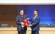 Nhà xuất bản Giáo dục nhận Bằng Doanh nghiệp Văn hoá do UNESCO trao tặng