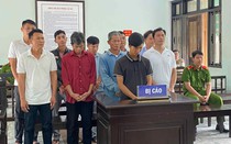 Đánh bạc và tổ chức đánh bạc, 10 đối tượng ở Huế lĩnh án