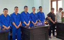 "Phê" ma túy trong quán karaoke, 7 nam thanh niên nhận cái kết