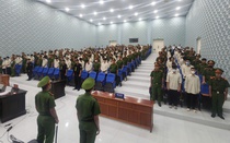 Hơn 100 bị cáo lĩnh án trong vụ “công ty luật” đòi nợ kiểu khủng bố ở miền Tây
