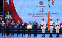 Tổng Bí thư Tô Lâm trao Huân chương Độc lập hạng Nhất cho Bộ Tài chính