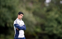 Arsenal đẩy đi hàng loạt cầu thủ