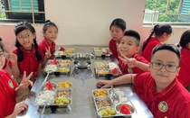 Bản tin 19/9: Hà Nội yêu cầu công khai thực đơn bữa ăn bán trú