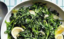 Loại rau được đánh giá "tốt bậc nhất thế giới", hoá ra là rau quen thuộc ở Việt Nam, ở quê mọc um tùm như cỏ