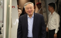 Phó Thủ tướng Nguyễn Hòa Bình tới UAE