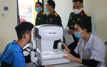 Công dân ở Tp.HCM bị cận thị được hỗ trợ đến 25 triệu đồng nếu đăng ký đi nghĩa vụ quân sự