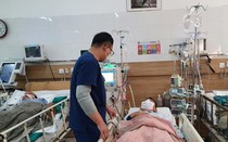 TPHCM: Người phụ nữ hôn mê sau khi uống phải rượu rởm