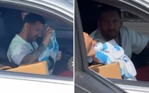 Messi dừng xe giữa đường làm một hành động "gây bão" MXH, bị lộ ra "nhược điểm"