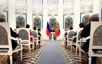 NÓNG trong tuần: Vùng ly khai ở nước láng giềng của Ukraine đề nghị hỗ trợ, Nga đáp lời