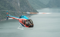 Tour ngắm vịnh Hạ Long bằng trực thăng giá tiền triệu tùy theo số phút bay