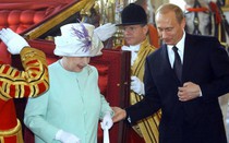 Nữ hoàng Anh Elizabeth II và 6 kỷ lục “vô tiền khoáng hậu”