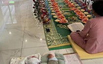 Hai bé gái sơ sinh bị bỏ rơi trên đường vành đai 3 được bà mẹ 4 con chăm sóc