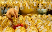 Giá vàng hôm nay 27/11: Lao dốc cuối tuần, tuần tới vàng tăng hay giảm?