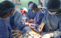 Phẫu thuật cứu cụ ông mắc bệnh lý động mạch phức tạp