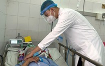 Phẫu thuật cứu bệnh nhi tim bẩm sinh tắc động mạch chi nguy cơ tử vong