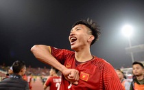 Đoàn Văn Hậu được báo Hàn ví như huyền thoại Paolo Maldini