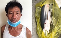 Hà Tĩnh: Bắt quả tang người đàn ông giấu ma túy trong miệng cá