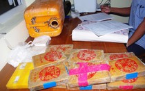 25 bánh heroin dạt vào bờ biển Quảng Nam
