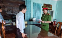 “Trời biết, đất biết…”