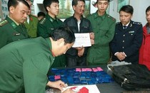 Hà Tĩnh: Bắt giữ đối tượng vận chuyển 8.000 viên ma túy
