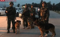 Lính bắn tỉa vào vị trí, đối tượng cố thủ đã hạ súng đầu hàng