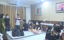 Phú Thọ: Bắt hàng chục nam nữ sử dụng ma túy trong khách sạn, bất chấp cách ly