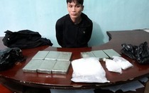 Bắt giữ 2 đối tượng vận chuyển 9 bánh heroin và 1 kg ma tuý đá