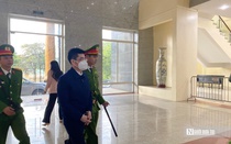 Phiên tòa "chuyến bay giải cứu": Bị cáo khóc khi nói lời sau cùng