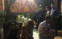 Huế: Triệt phá ổ nhóm nhiều "nam thanh nữ tú" chơi ma túy tại nhà nghỉ