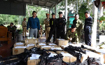 Đưa "hang ổ" pháo lậu lớn nhất Quảng Bình ra ánh sáng