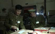 Clip: Bắt giữ 4 tấn hương liệu không rõ nguồn gốc tại Hà Nội